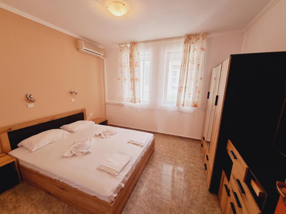Modern 1Bd At Watermill Apartment Complex Sveti Vlas Bagian luar foto