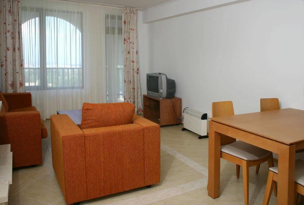 Modern 1Bd At Watermill Apartment Complex Sveti Vlas Bagian luar foto